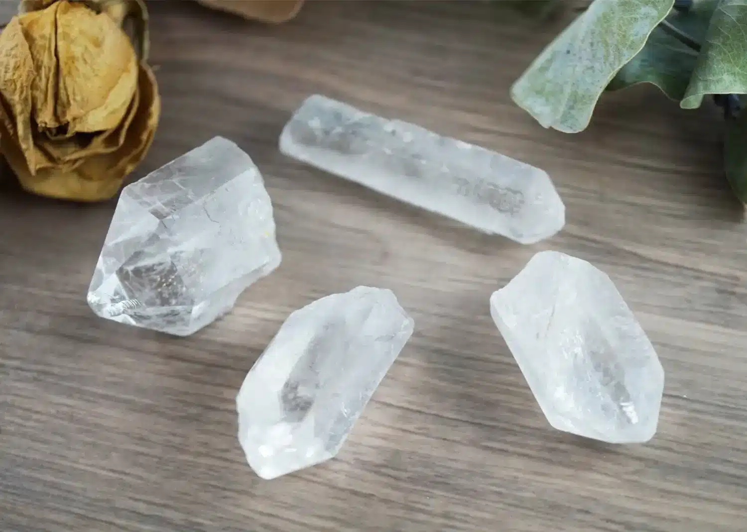 تشخیص سنگ کوارتز