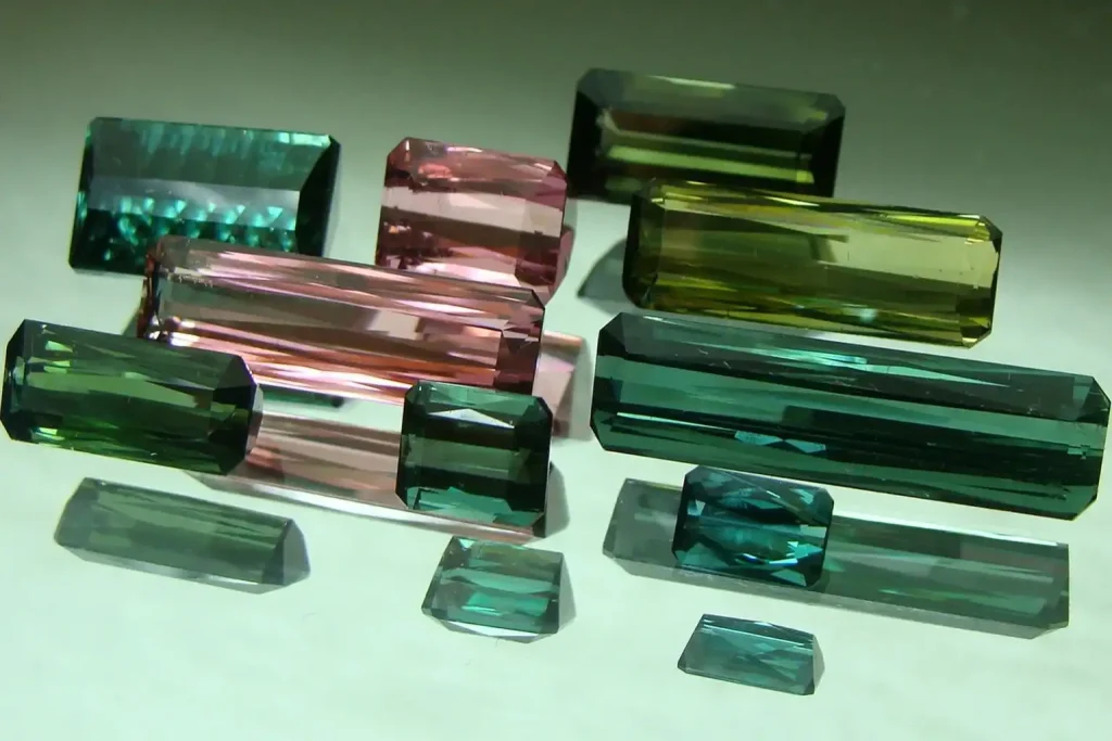 خواص سنگ تورمالین