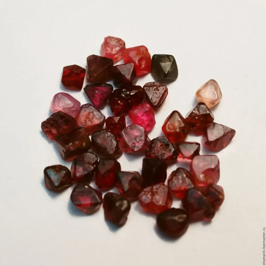 خواص اسپینل