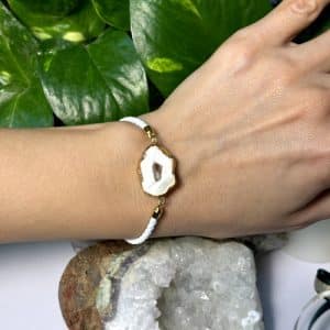 دستبند عقیق زنانه مدل 2