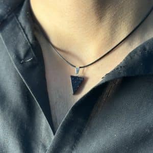 گردنبند طرح مثلث